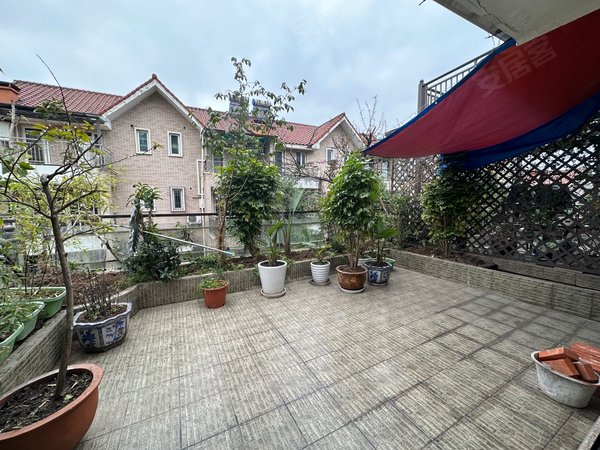 重庆渝北翠云建工未来城(别墅)建工未来城精装别墅出租带多个露台出租