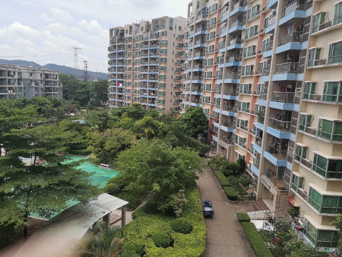 金田花园花域大两房出售,电联优5万,满五  不欠银行贷款