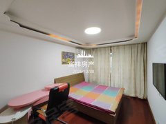 丹东振兴其它站前附近 福民小区 步梯二楼 老式精装二室68平 含取暖费出租房源真实图片