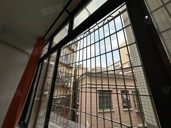 广州天河东圃宦溪西路小区东圃地铁 东英商务园 东圃大马路温馨大单间