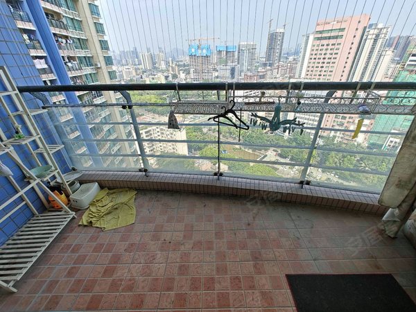 深圳宝安新安新安湖花园(二三期)(已核验)新安湖小学,地铁口,园林鸟语