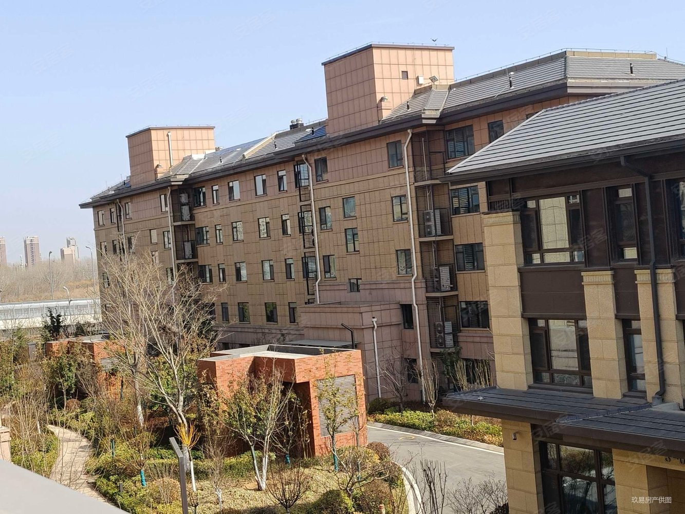 带院子带负一,悦湖花园(别墅)二手房,900万,5室2厅,4卫,327平米-淄博