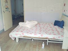 南京秦淮月牙湖毛坯房1500元,东西齐全,拎包入住,价格好谈出租房源真实图片