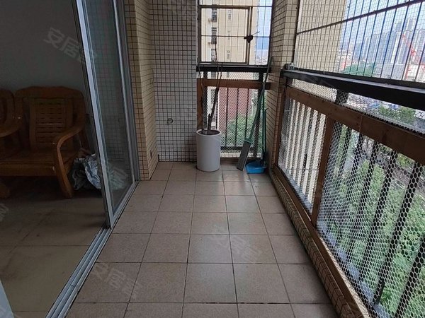 广州黄埔科学城天鹿花园南区天鹿南区 85平2房2厅1卫 南向 带家私 近