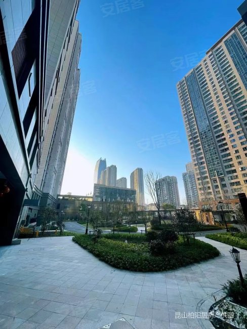 昆山君悦豪庭3室2厅2卫145㎡南北250万