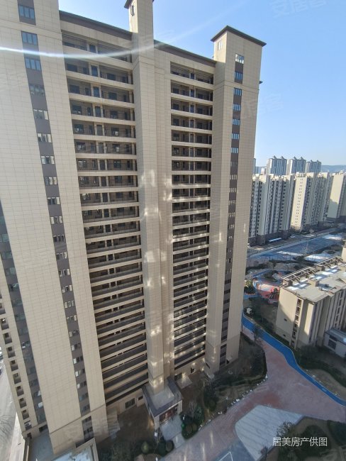 新小区,环境好,视野 好,目前 ,中骏雍景湾璟园二手房,55万,3室2厅,2卫