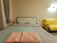 防城港港口桃花湾广场民宿配置一个月1000，有宽带配套齐全出租房源真实图片