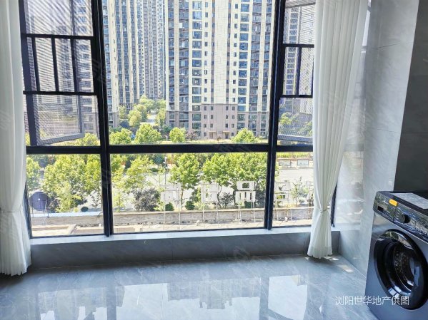 太悦城商圈阳光城二期电梯全新精装神户型