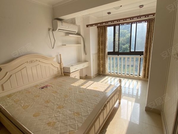 湖州长兴长兴市区画溪花园画溪花园电梯2房精装龙中一小陪读精装修