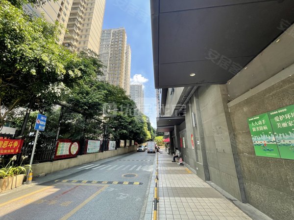 南宁青秀东葛路联发臻品繁华市中心 联发臻品  电梯1房 配套齐全出租