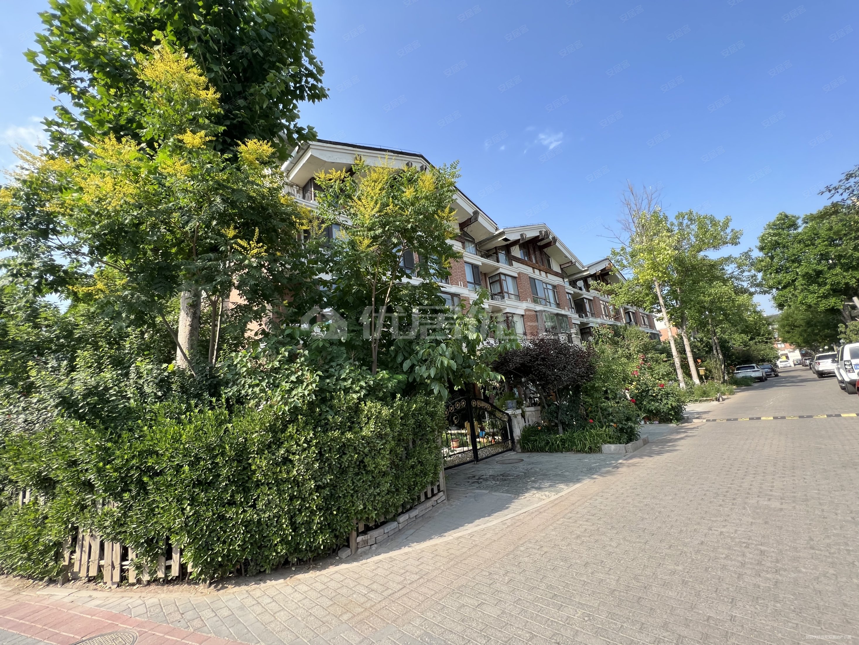 房源维护人珠江国际城联排别墅南北方便看