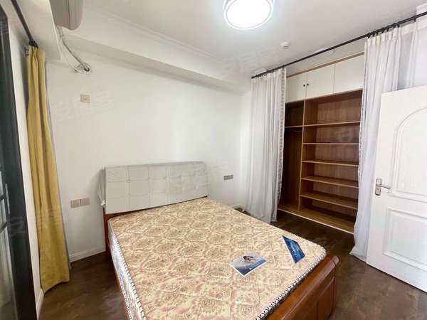 长沙雨花体育新城半山公馆沙湾公园双地铁 半山公馆三房 办公居家