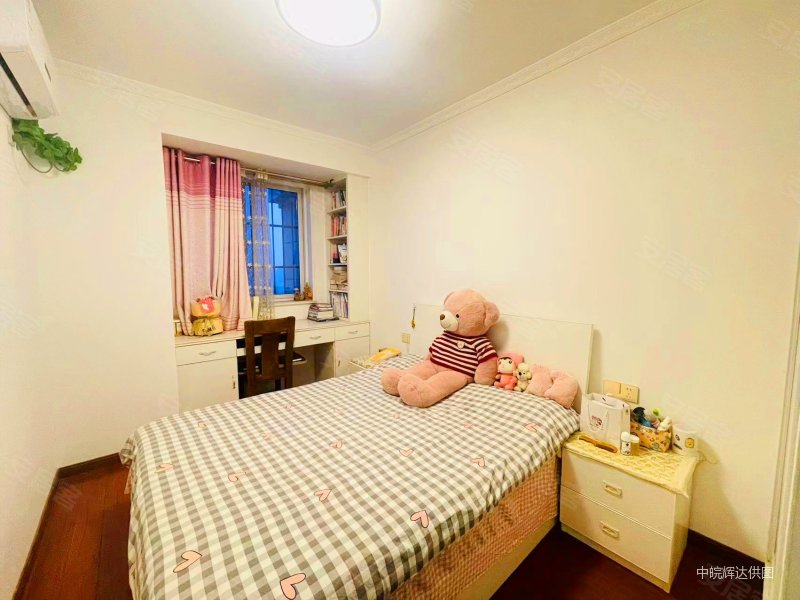 次新小区 文一名门学府 精装三房 配套齐全 交通便利 急卖