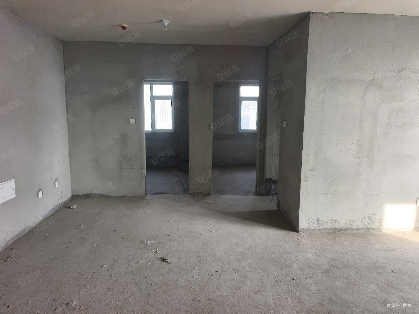 东方维也纳3室2厅2卫131㎡南北88万