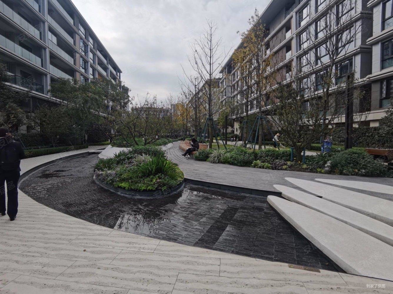 壹江郡(一期)5室2厅5卫173.74㎡南北339.1万