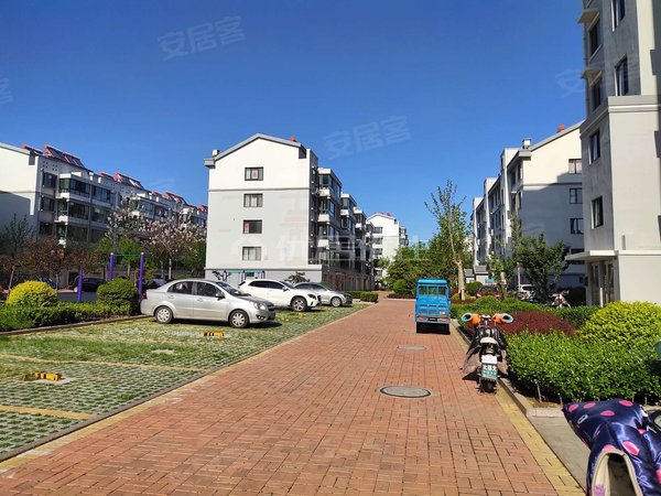 青岛莱西周格庄宏远书香门第小区环境优美拎包入住出租房源真实图片