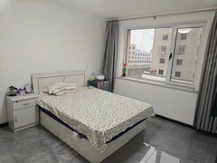丹东凤城凤凰大街步行街精装修一室一厅年租出租房源真实图片