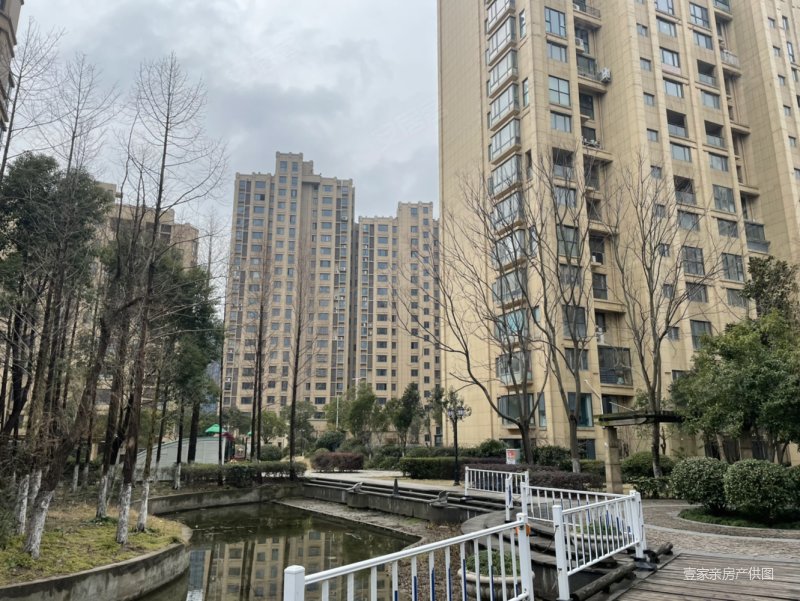 四房两卫有钥匙,华府庄园二手房,188万,4室2厅,2卫,124平米-昆山安居