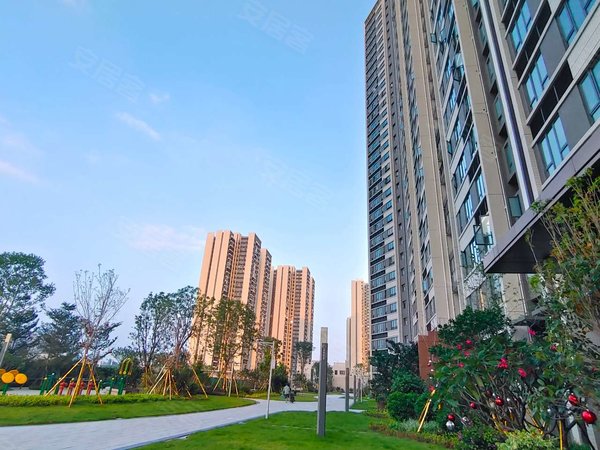 广州黄埔鱼珠富颐华庭富颐华庭 3 房  101 方出租房源真实图片