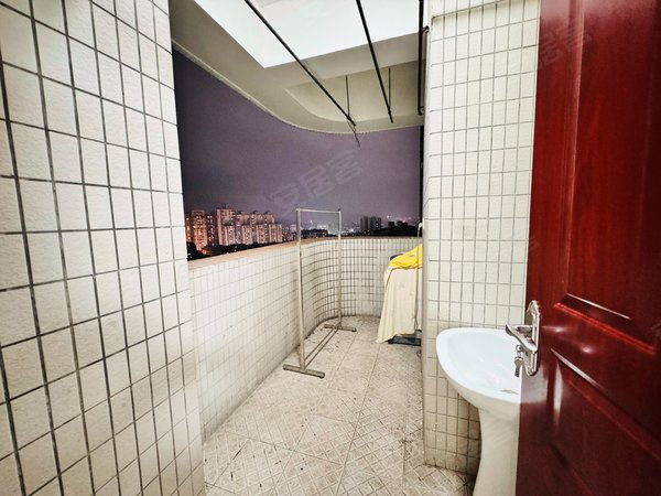 广州白云白云大道北梅滨大厦梅花园 梅宾大厦 电梯大四房 民水民电