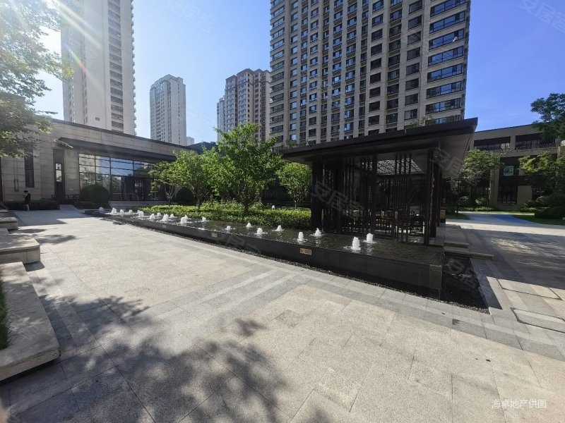 青岛房产网>青岛二手房>崂山二手房>北村二手房>大云谷金茂府(悦府南