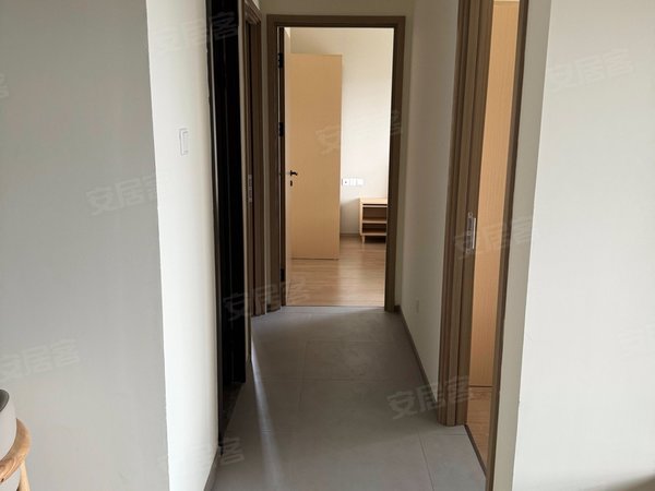 【多图】华发悦谷,金鼎租房,礼和中学旁 精装横厅三房 干净整洁 南北