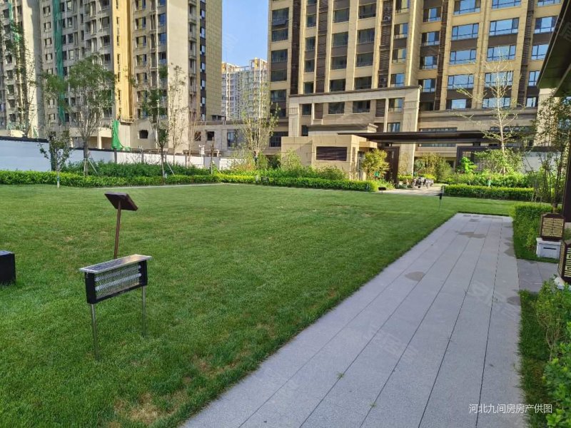 现房包新本税1227万毛坯中国府新小区北二环