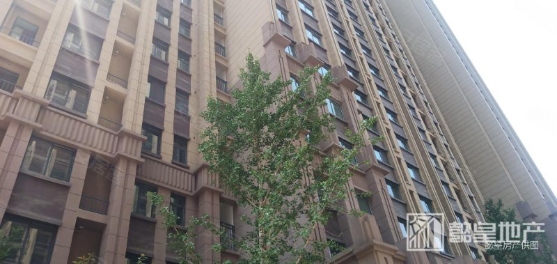 建业贰号城邦3室2厅1卫107㎡南80万