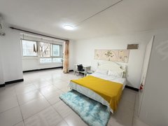北京昌平霍营实拍 霍营地铁口 龙跃苑东五区 精装主卧带阳台 出租房源真实图片
