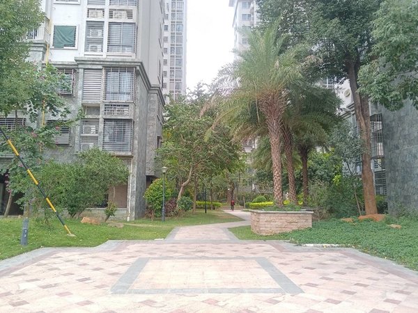 汕头金平广厦水岸名都业主直接 水岸名都 18楼 3房2厅 124平 租3500元