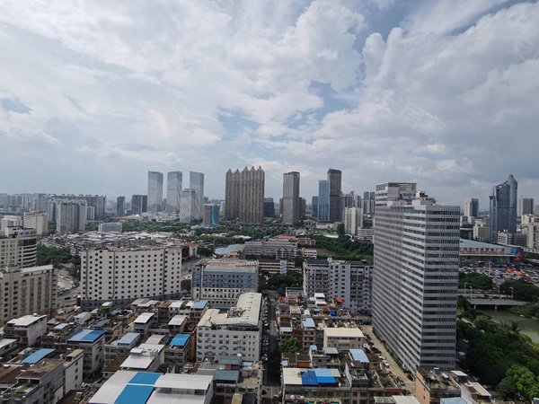 南宁青秀五象广场金旺角金湖广场南湖旁金旺角 2室精装修 配套齐全