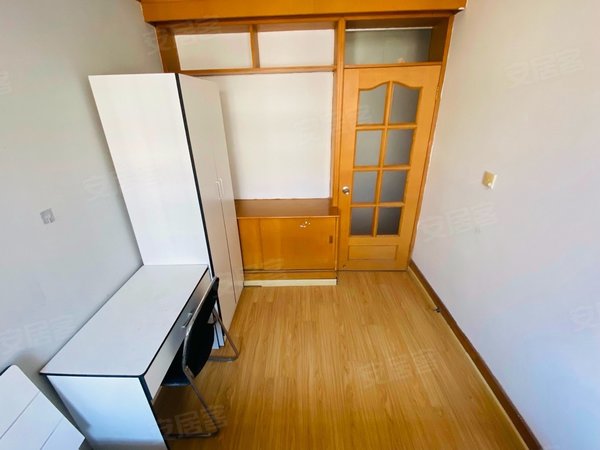 青岛市南大尧欣宇花园欣于花园 可月付无中介 近青岛大学 麦岛 麦凯乐