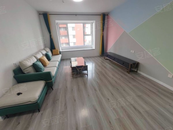 青岛黄岛隐珠心怡海景苑心怡海景苑 125平套三双卫 红星美凯龙家具