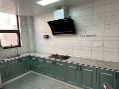 无锡江阴利港房屋干净整洁有独立卫的卫生间和厨房出租房源真实图片