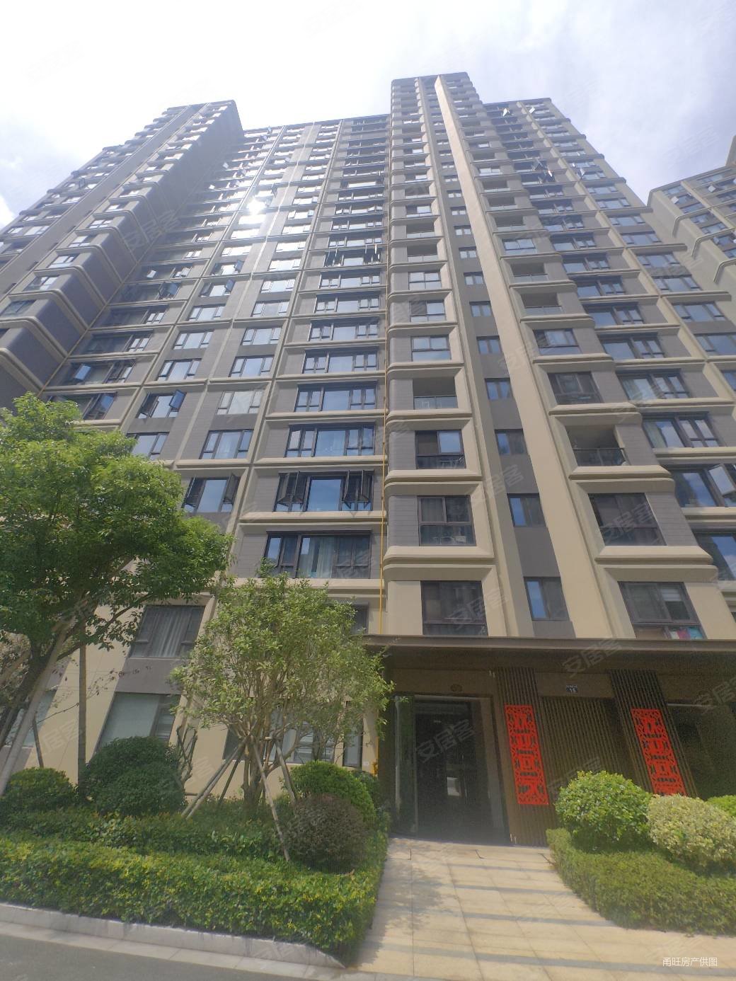 宁波房产网>宁波二手房>鄞州二手房>钟公庙二手房>龙湖天琅>