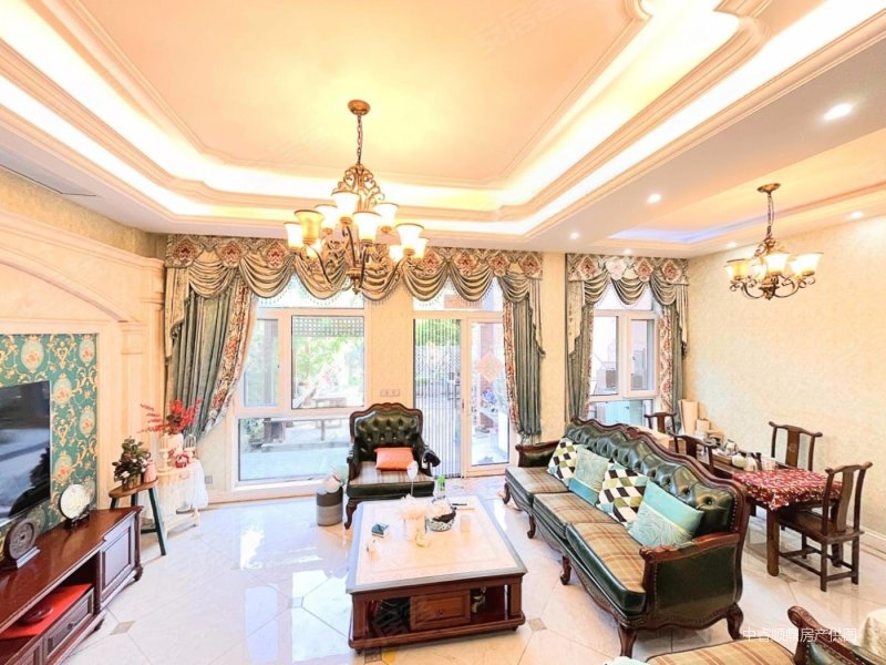 九龙湖畔 精装修联排别墅 南北院200平  套内面积350平