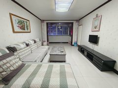 固原原州新时代购物中心绿源小区两室两厅一卫简单装修家具家电齐全，拎包入住出租房源真实图片