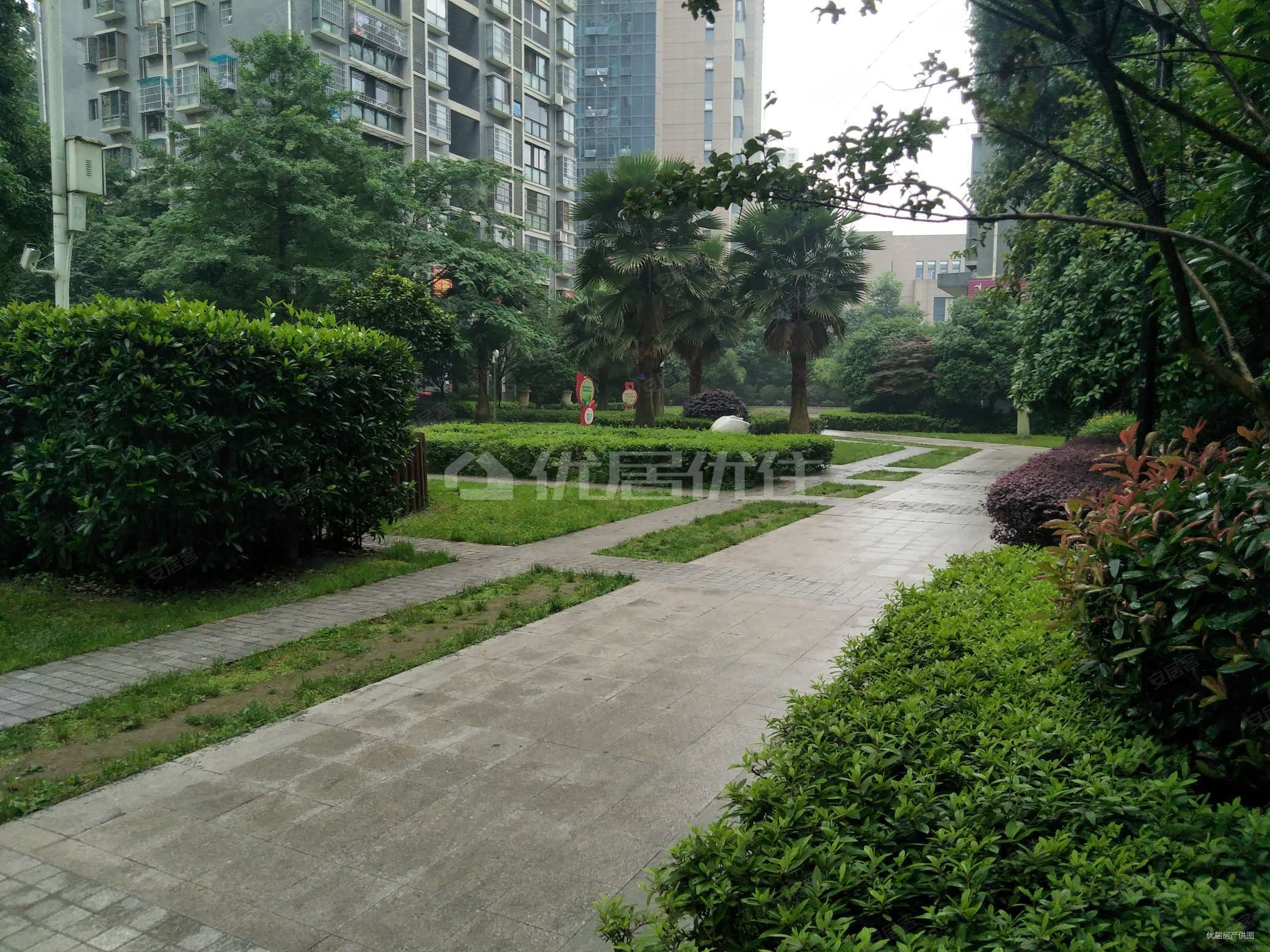 大连路四一七医院旁航天阳光 精装三房 品质小区