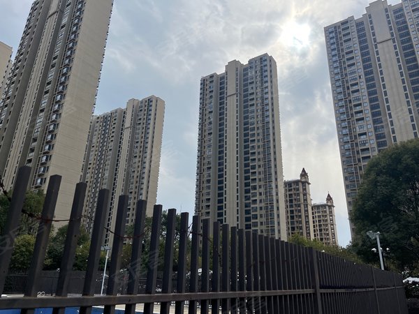 南昌红谷滩祥云大道新力禧园新力禧园精装修三房两卫 新房出租 业主