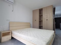 滨海首府精装高品质单身公寓 厅卧分离 邻三叉街地铁 万达广场