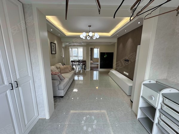 南通崇川北大街华强城北大街万象城附近华强城2期，靠近地铁站精装电梯小三房拎包入住出租房源真实图片