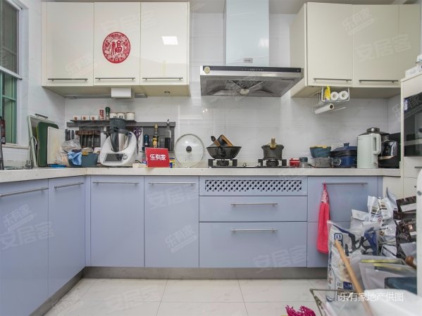 昨夜新出高层朝南降价800万出单位