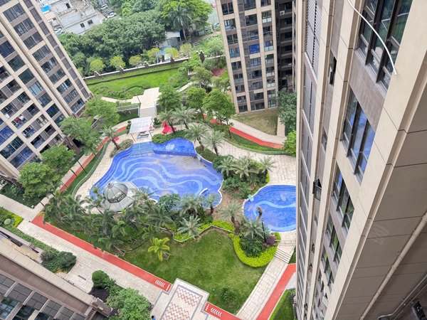 龙城国际租房,恒大锦苑大四房高楼层,地铁口,花园小区,龙岗租房-深圳