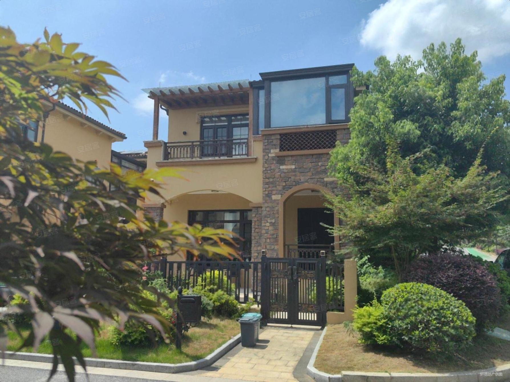 上海房产网>上海二手房>青浦二手房>朱家角二手房>恒大御澜庭(别墅)>