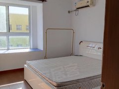 上海崇明长兴岛凤辰乐苑，一室一厅，装修出租，拎包入住！好楼层！出租房源真实图片