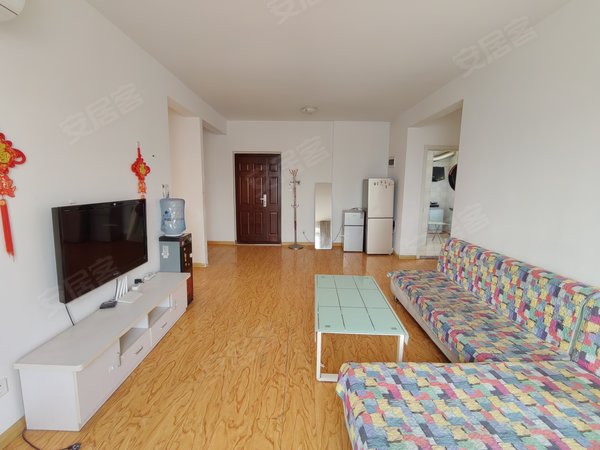 青岛城阳夏庄磊鑫伊顿阳光拎包入住东西齐全 精装套三 伊顿阳光 电梯