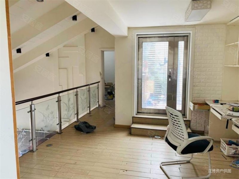 洋房顶跃南北通透环境好大学城旁生活氛围浓厚