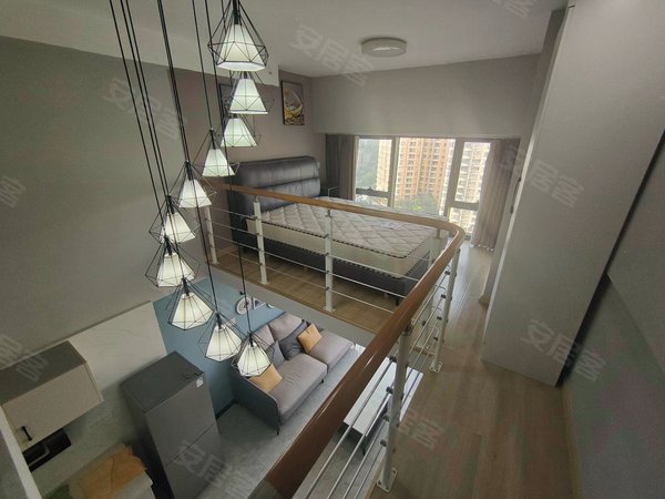 昆明五华龙泉路万彩城(商住楼)万彩城loft公寓两室两厅拎包入住出租