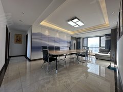 漯河源汇源汇城区临河，阳光福园精装4室，真实图片，家具家电齐全 随时看房出租房源真实图片