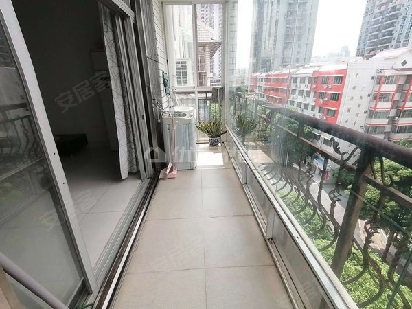 南宁青秀建政天成府东葛路青秀万天城府 精装配齐拎包入住   电梯房